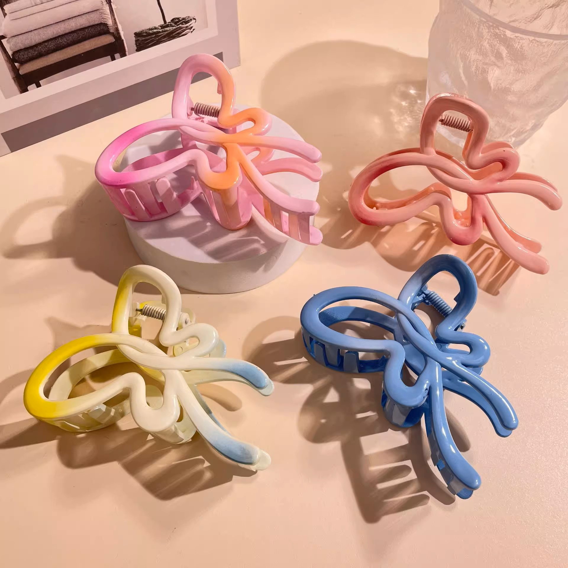 Shark Clip