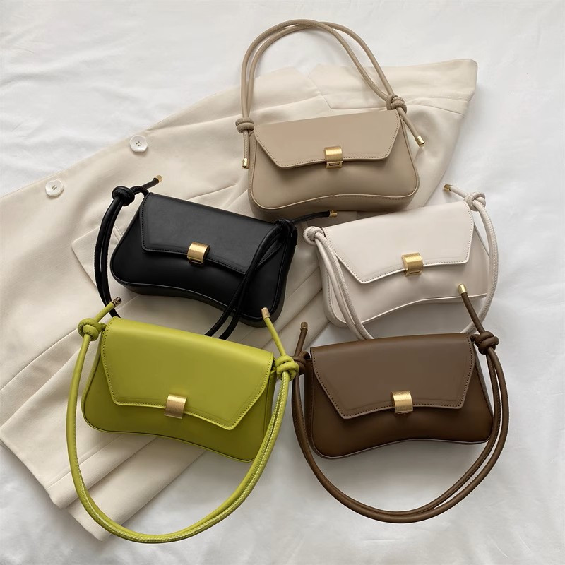 BAGUETTE LOCK BAG