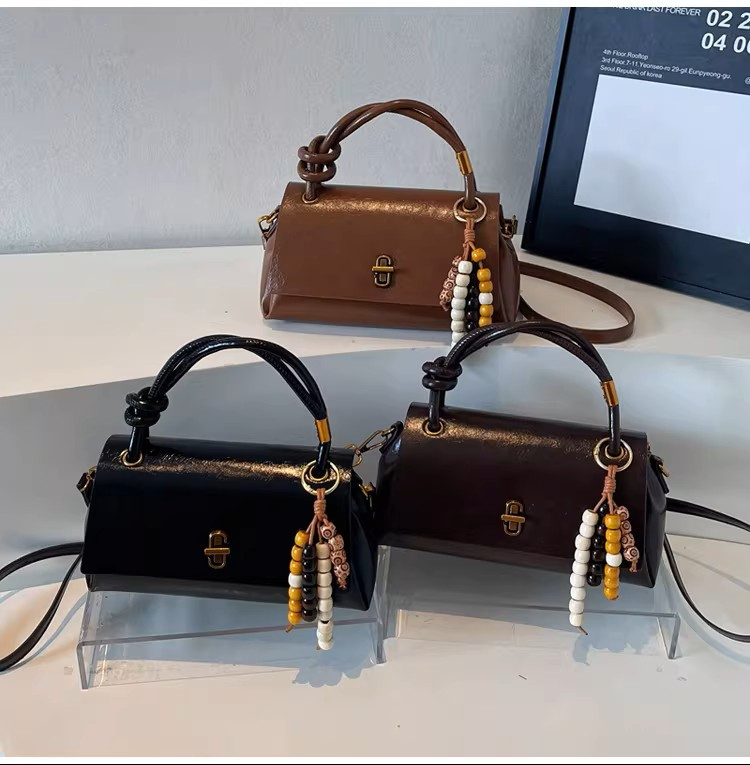 CROSS BODY PREMIUM BAG